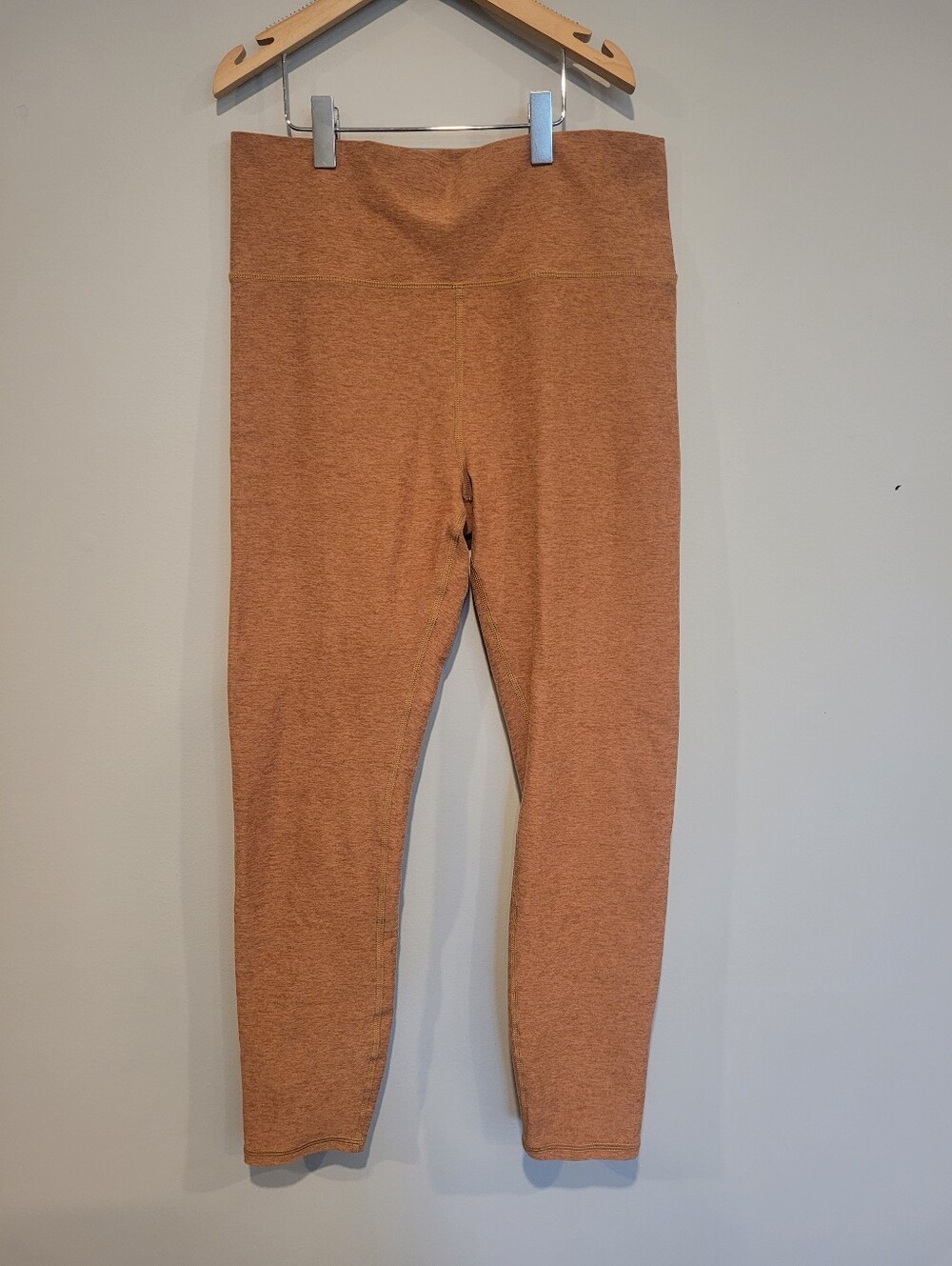 Vuori Clean Elevation High Rise 7/8 Legging Palo Santo Heather M **No Size Tag** - Picture 3 of 12